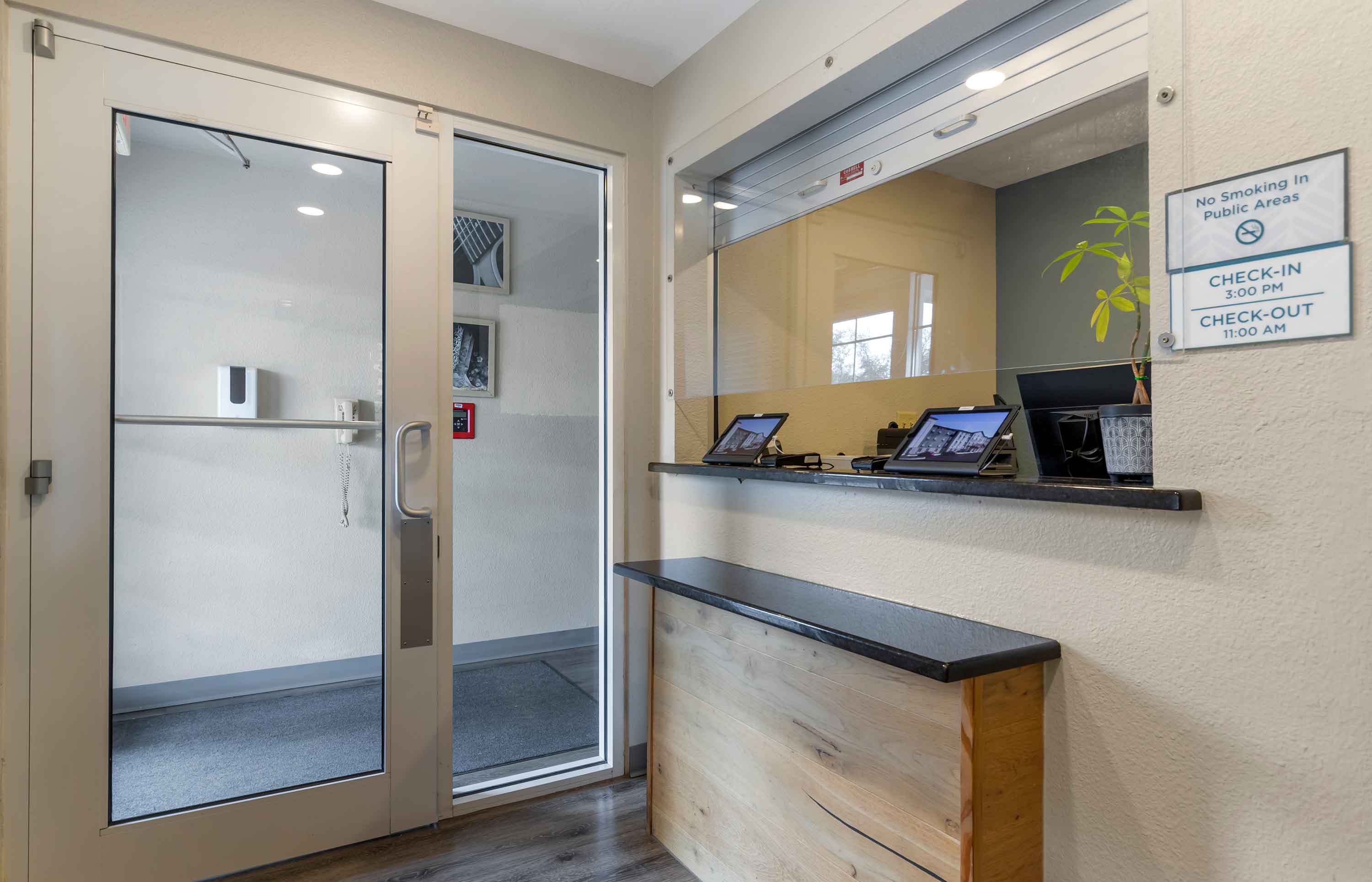 Lobby and Guest Check-in