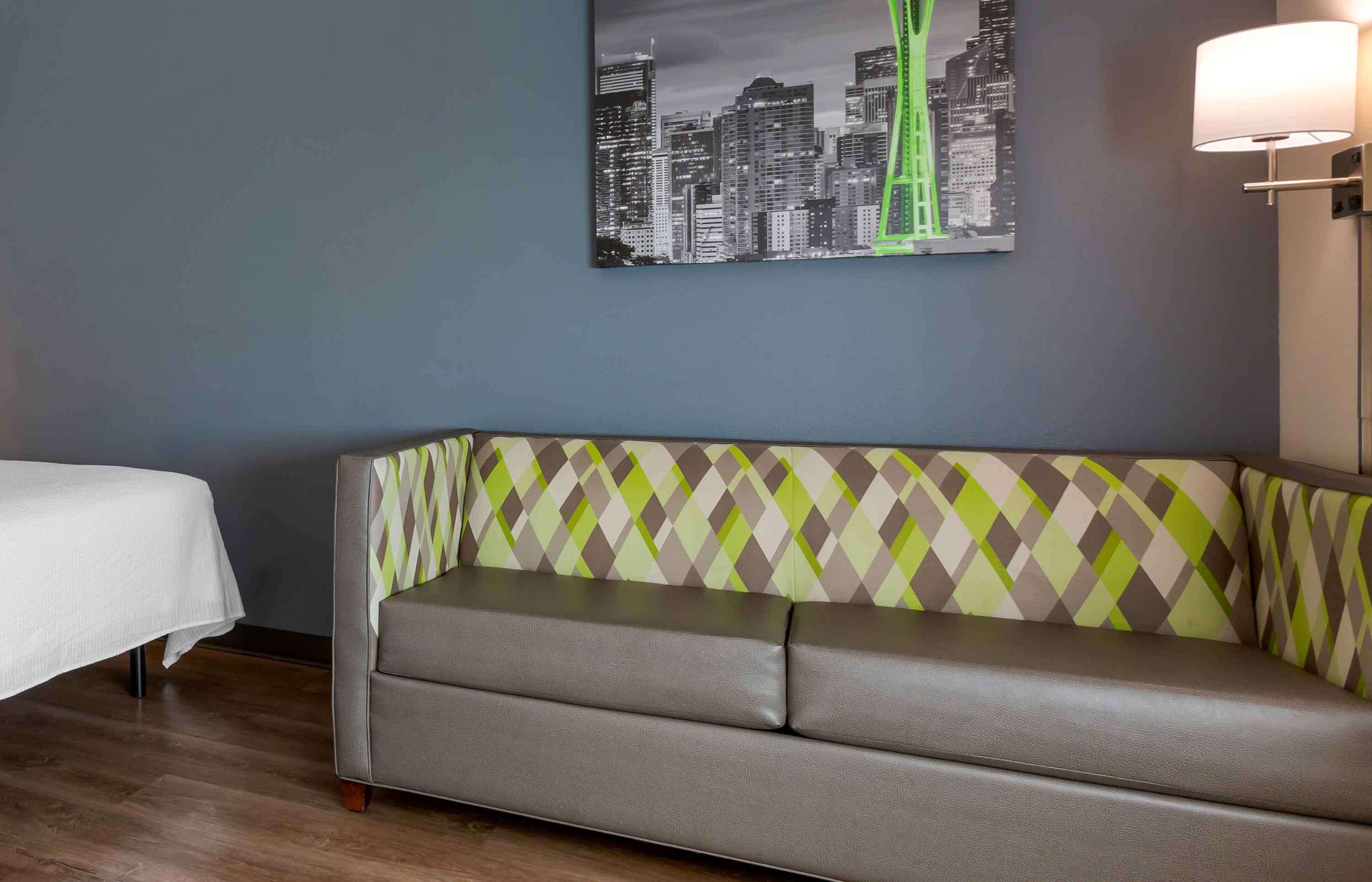 Deluxe Studio - 2 Queen Beds