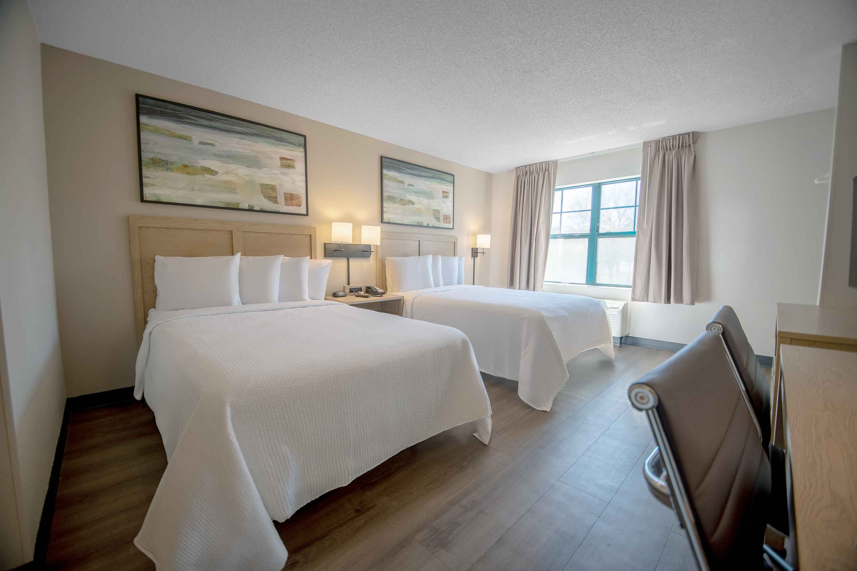 1 Bedroom Suite - 2 Queen Beds