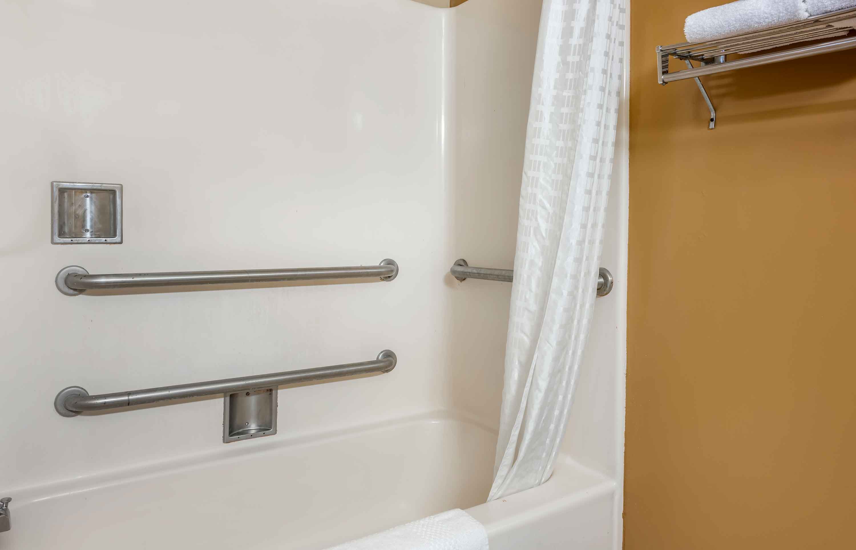 Studio Suite - 2 Full Beds