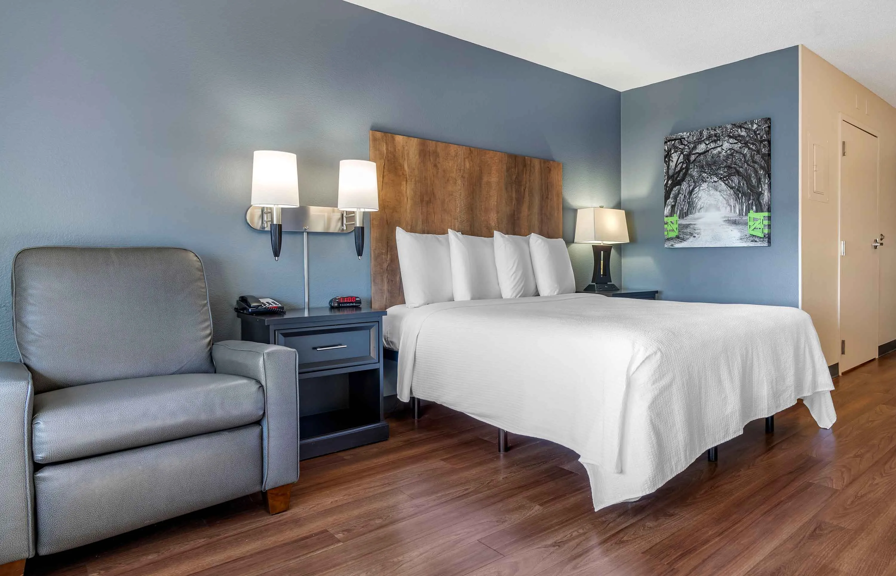 Studio Suite - 1 Queen Bed