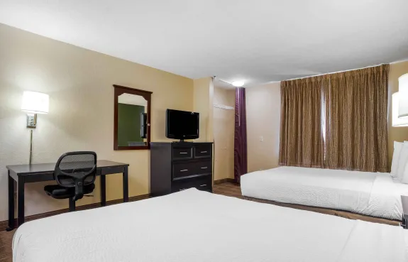 Studio Suite - 2 Full Beds