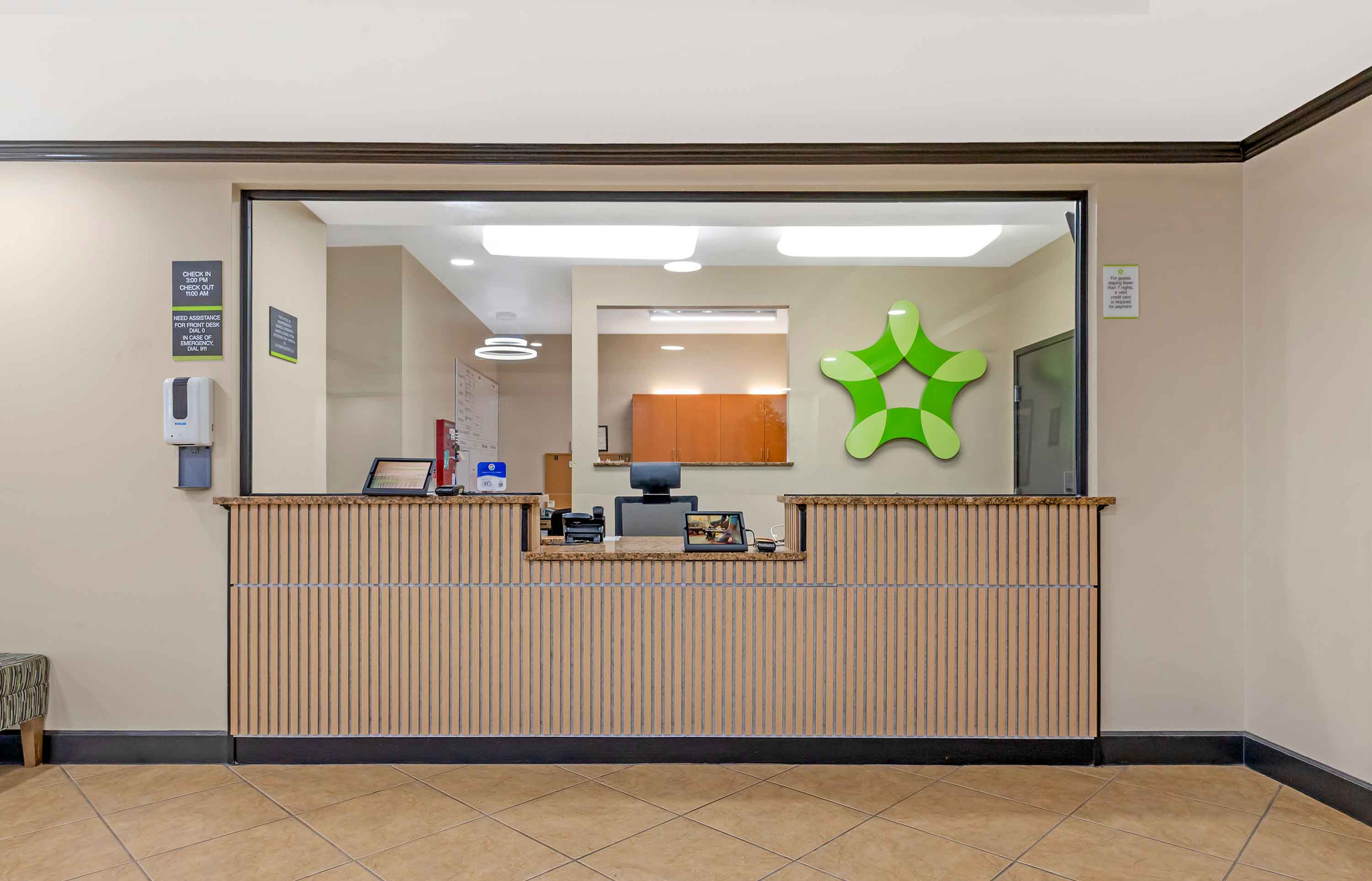 Lobby and Guest Check-in